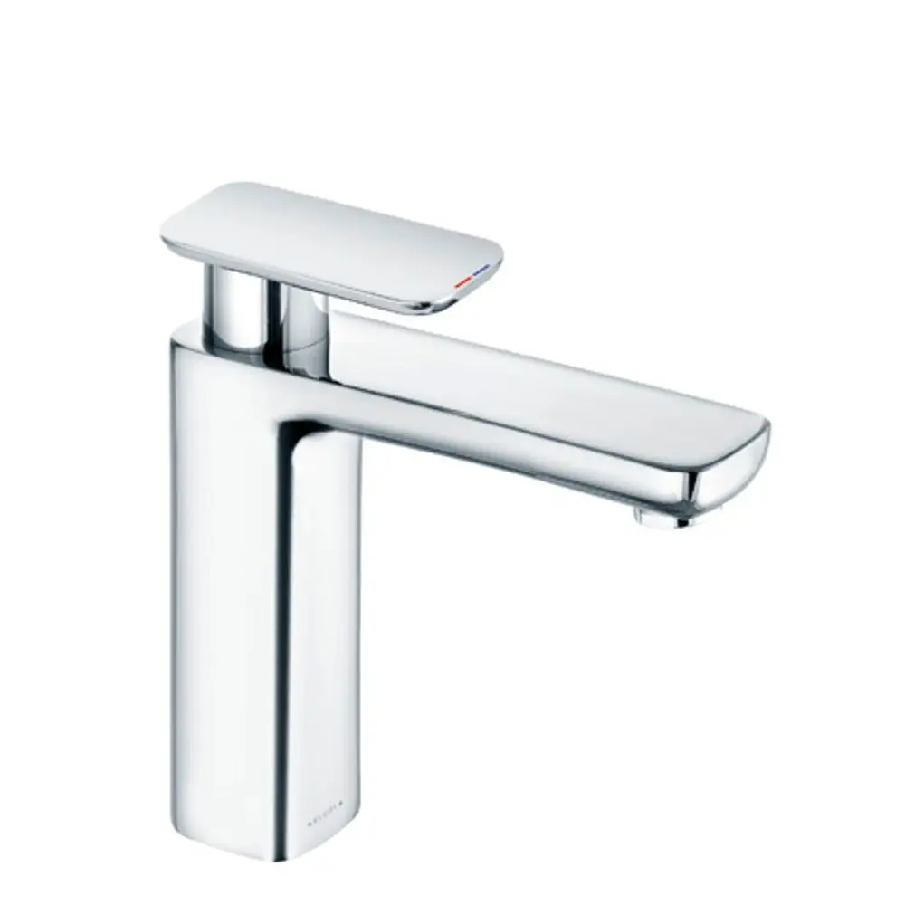 Kludi-Waschtischarmatur mit flachem Auslauf, einhebeliger Bedienung, glänzender Chromoberfläche und modernem Design.